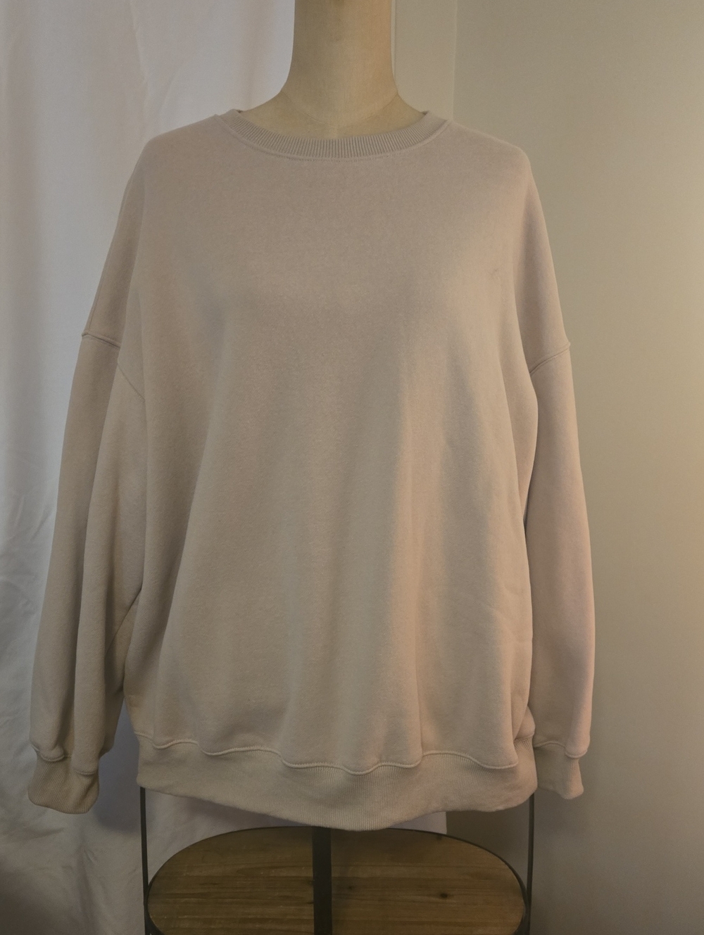 EFAN Women's Light Beige Fleece Lined Crewneck Pullover Sweater Size Medium